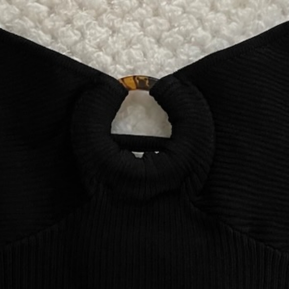 Top - Picture 2 of 3